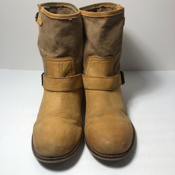 Lockeed Anthropologie slip on boots. Size 9. These are a little oversized. - Picture 4 of 10